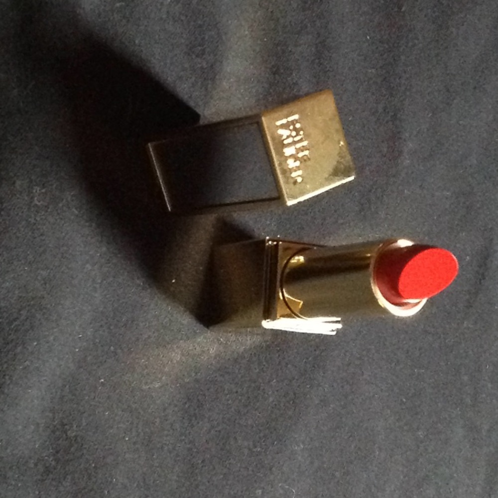 Estée Lauder Lipstick